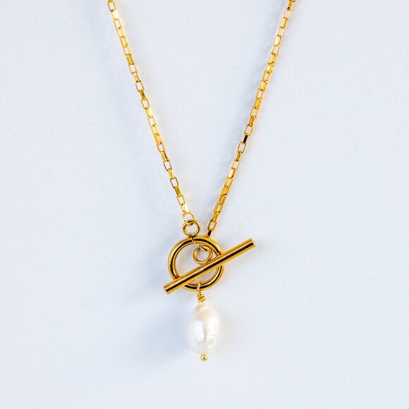 Gold Pearl Toggle Necklace Waterproof Non Tarnish Hypoallergenic Gift for Her - Picture 9 of 10